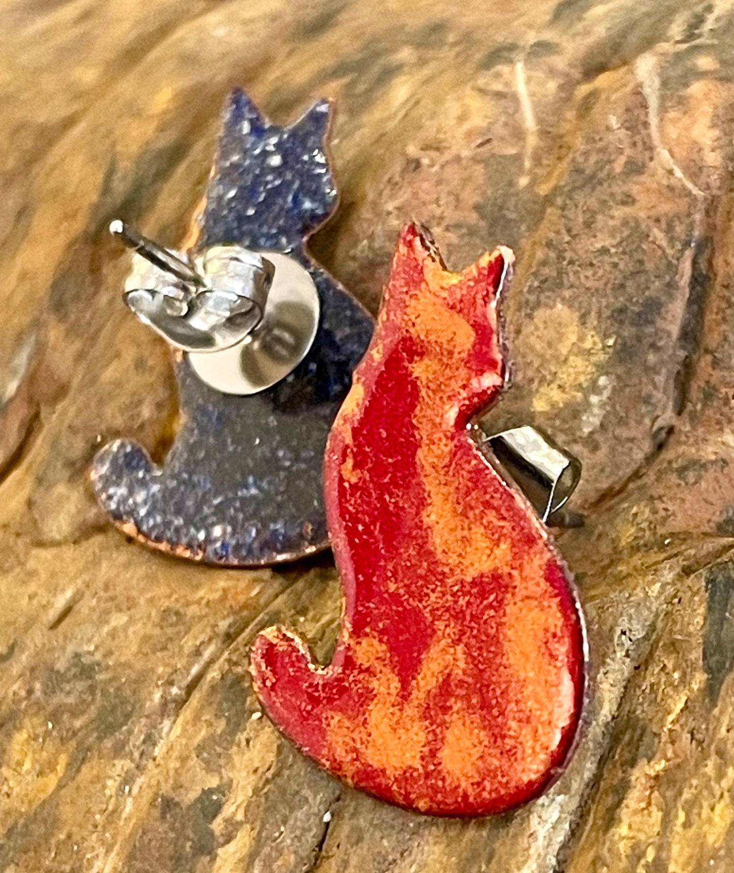 Little Cats Posting Up in Red Enamel