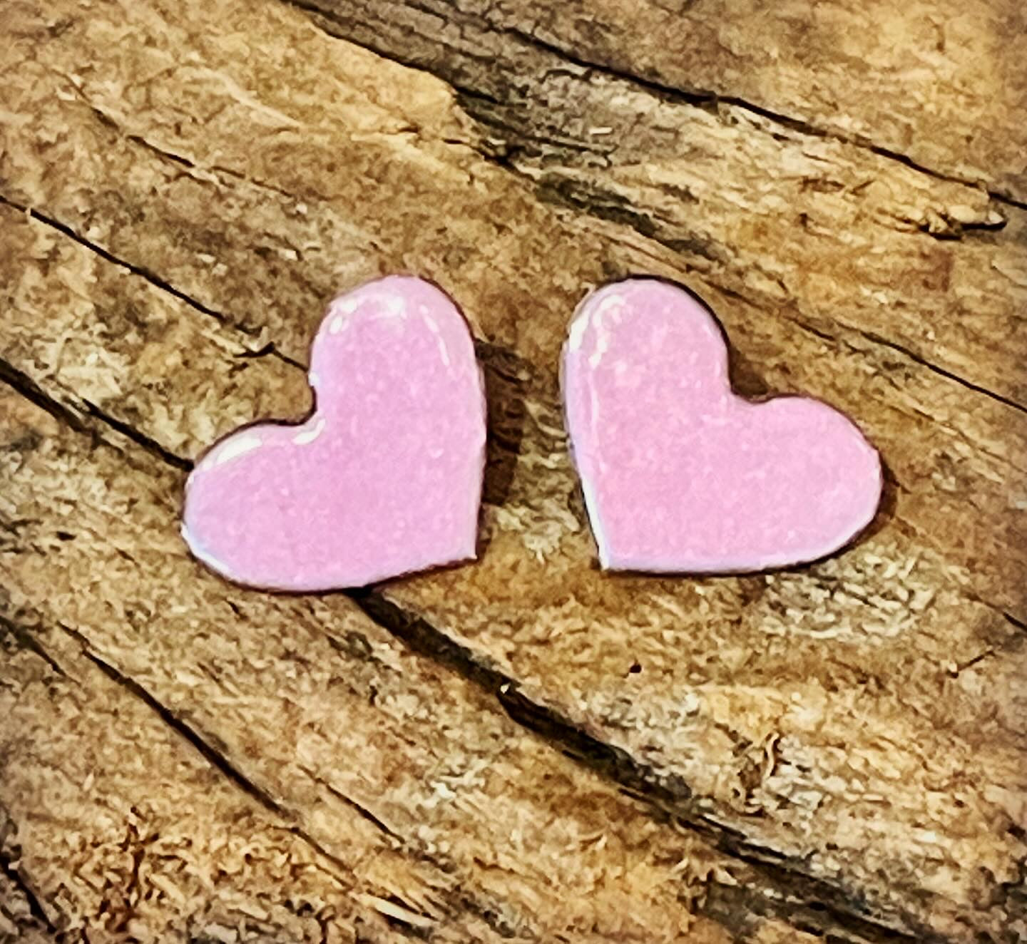 Enamel Hearts, Post Back