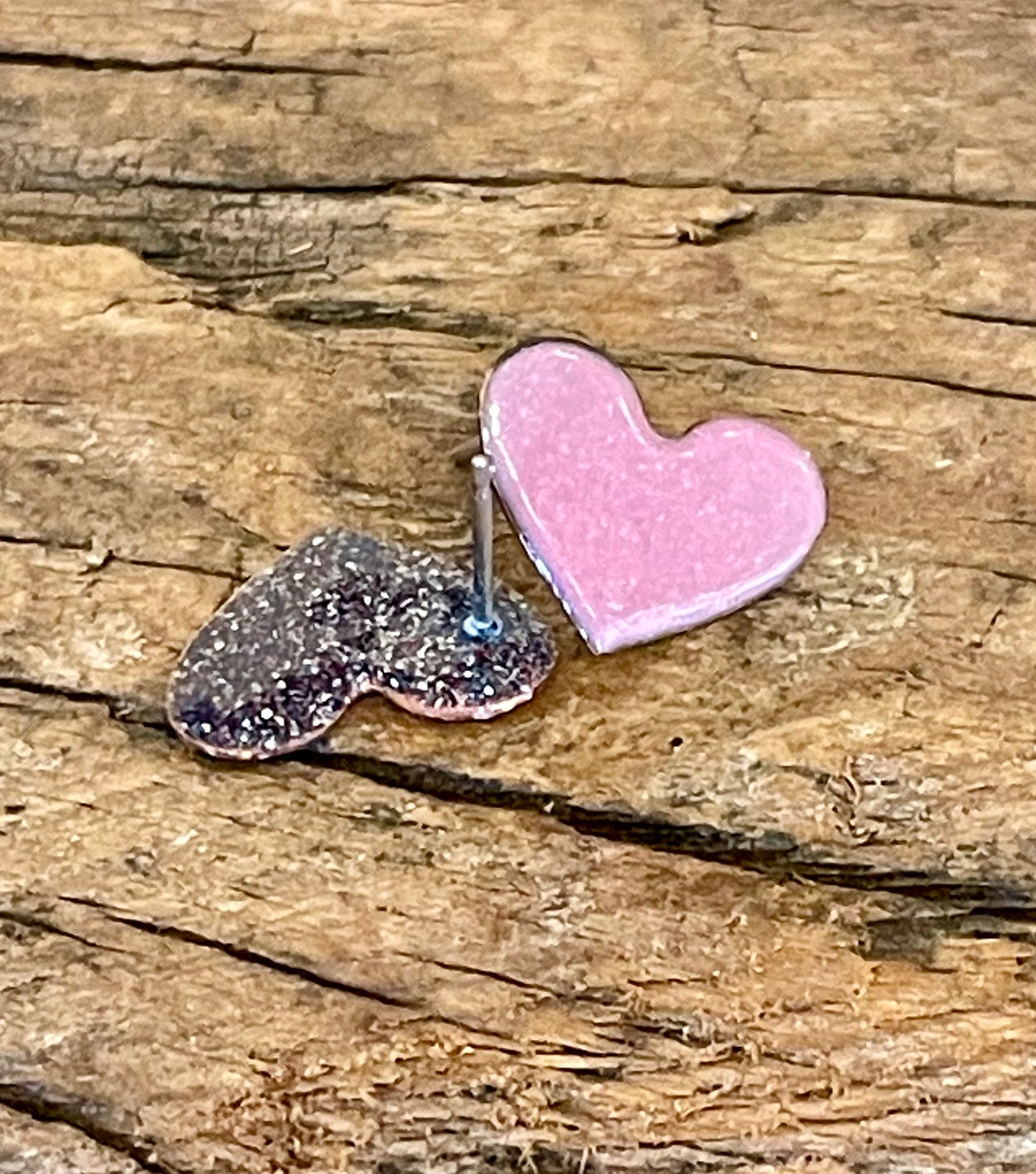 Enamel Hearts, Post Back